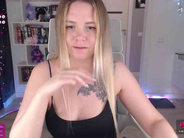 EmmaBryan webcam