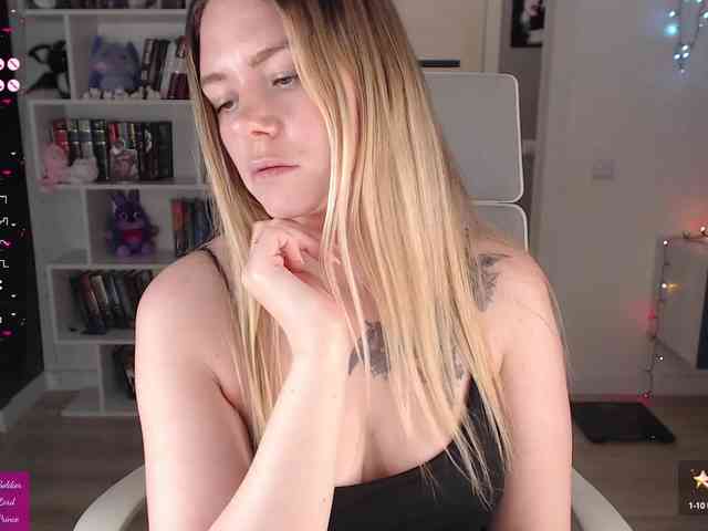 EmmaBryan webcam
