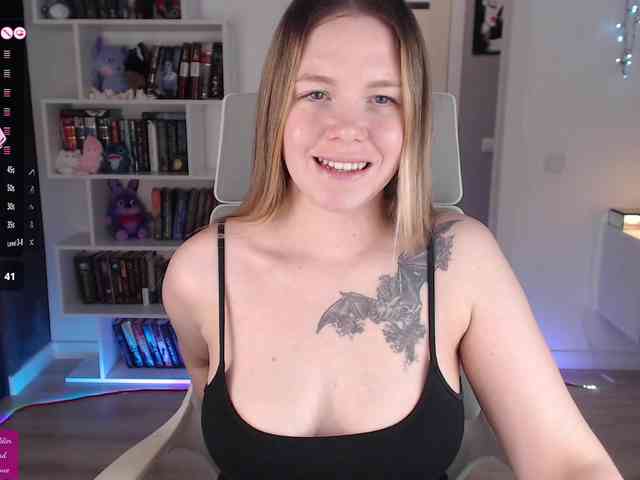 EmmaBryan webcam