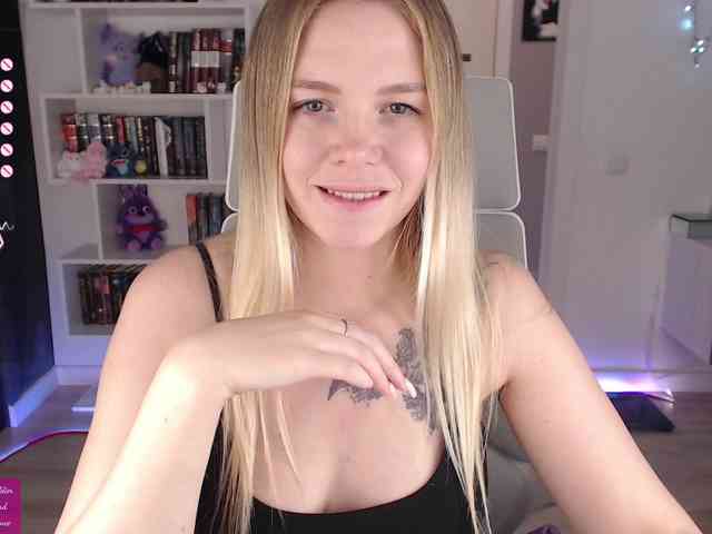 EmmaBryan webcam