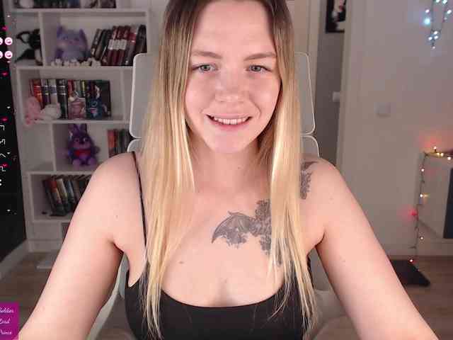 EmmaBryan webcam