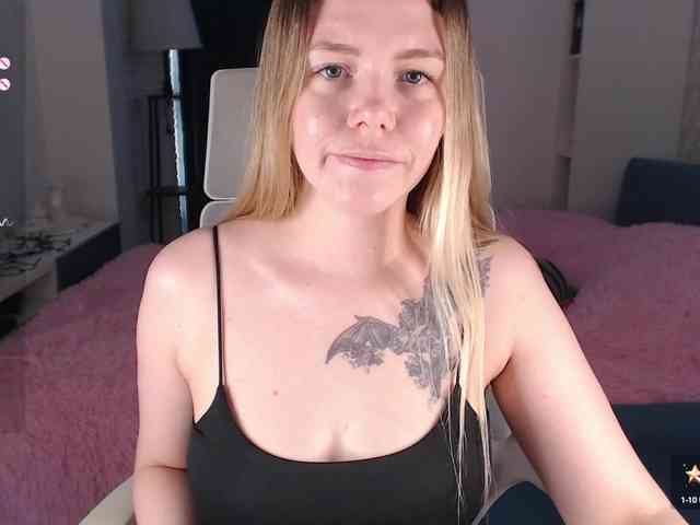 EmmaBryan webcam