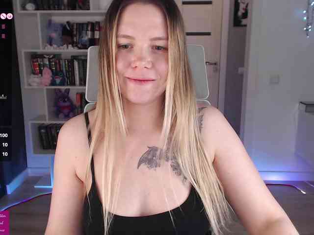 EmmaBryan webcam