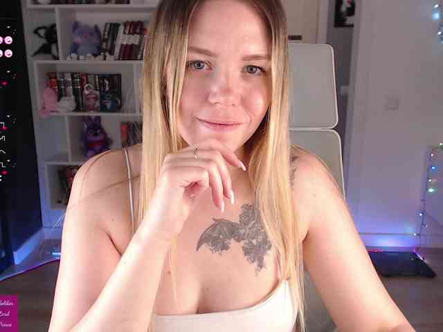 EmmaBryan webcam
