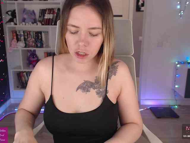 EmmaBryan webcam