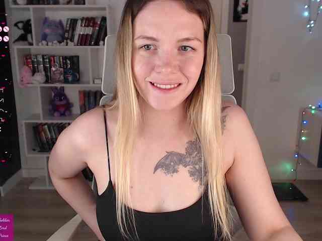 EmmaBryan webcam
