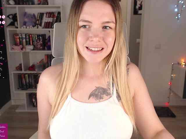 EmmaBryan webcam