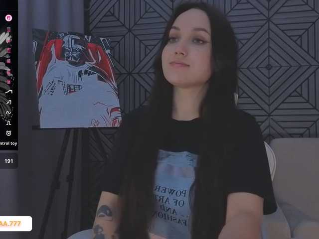 le modèle -lost- est en webcam porno dans un show sur le site bongacams, il possède les tags suivants: White/Caucasian,Brunette,Shaved