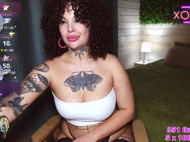 -alexis-'s BongaCams show and profile