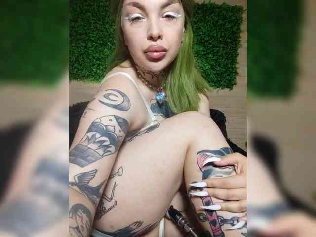 alex_is webcam