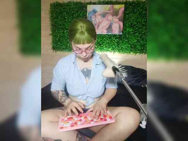 alex_is webcam