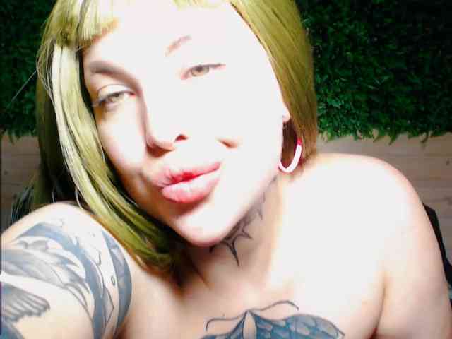 alex_is webcam