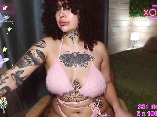 -alexis- Live Webcam on BongaCams