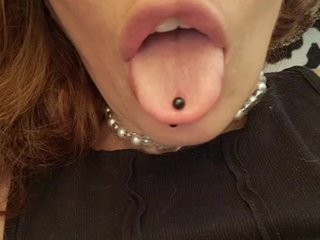 CurlyHanna Porn Show