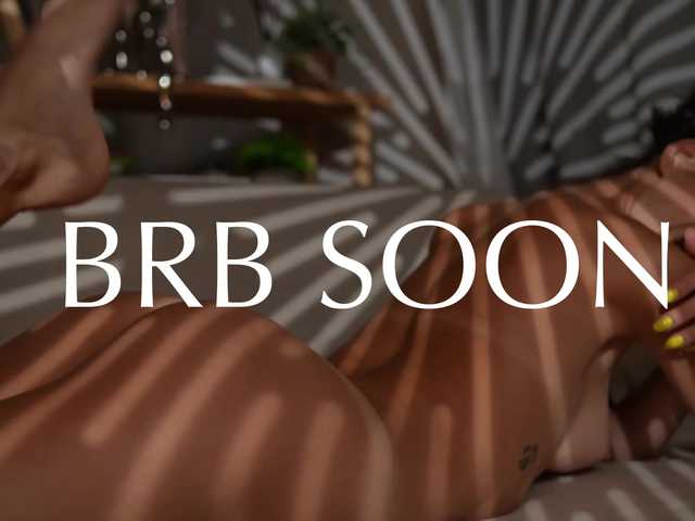 Holly-bunny webcam stream