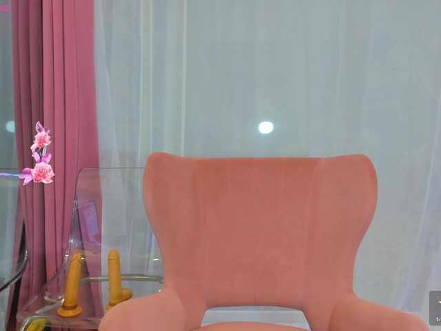 sarabecker's BongaCams show and profile