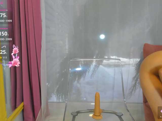 sarabecker's BongaCams show and profile