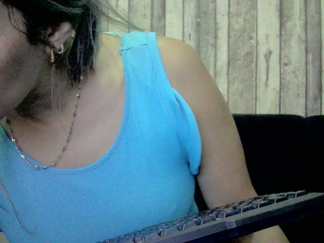 Celestee-1's BongaCams show and profile