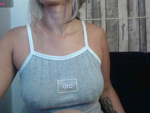 nude online chat Celestee-1