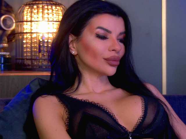 EleniaDevons's BongaCams show and profile