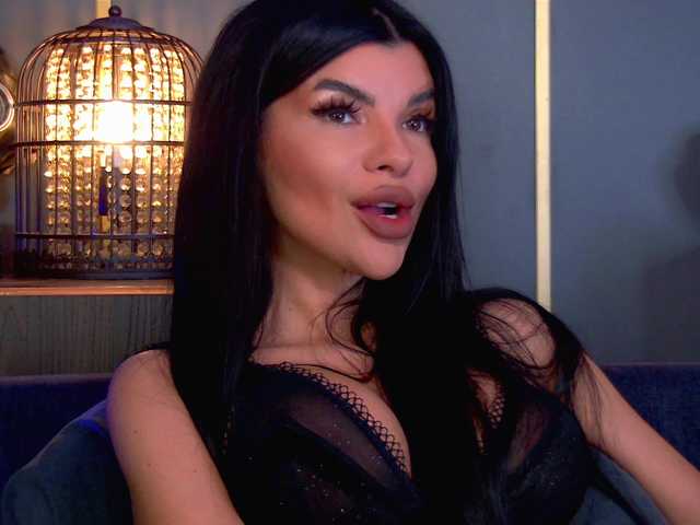 EleniaDevons's BongaCams show and profile