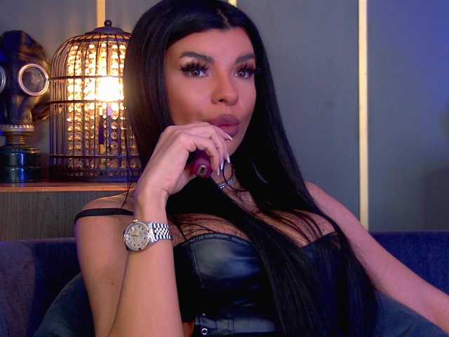 EleniaDevons's BongaCams show and profile