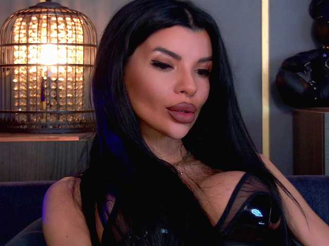 EleniaDevons's BongaCams show and profile