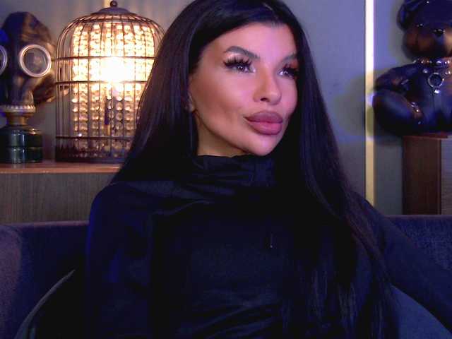 EleniaDevons's BongaCams show and profile