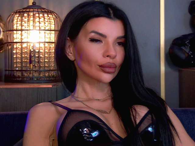 EleniaDevons's BongaCams show and profile