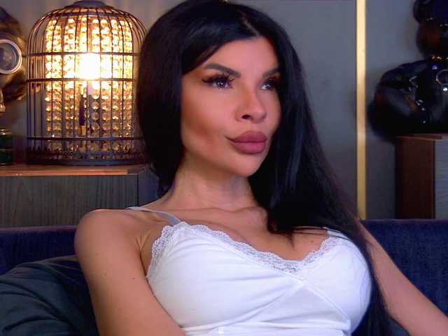 EleniaDevons's BongaCams show and profile