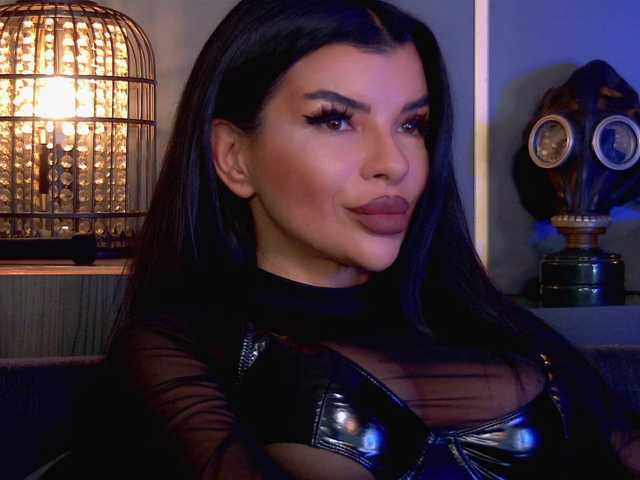 Offline EleniaDevons on BongaCams