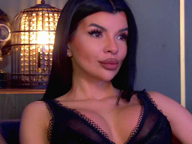 EleniaDevons's BongaCams show and profile