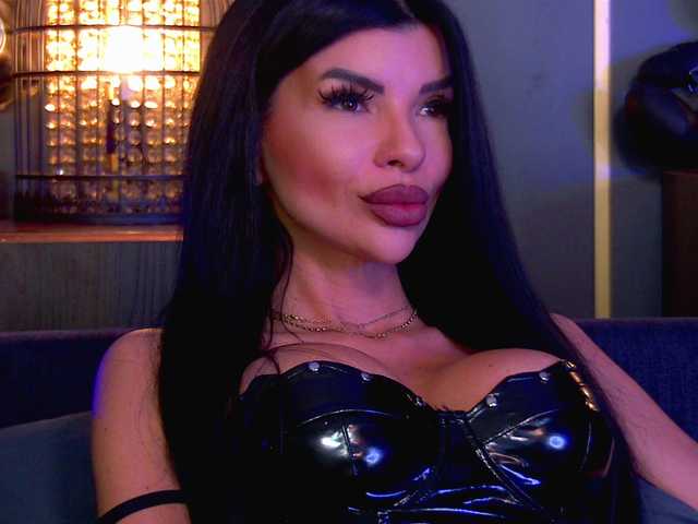 EleniaDevons's BongaCams show and profile