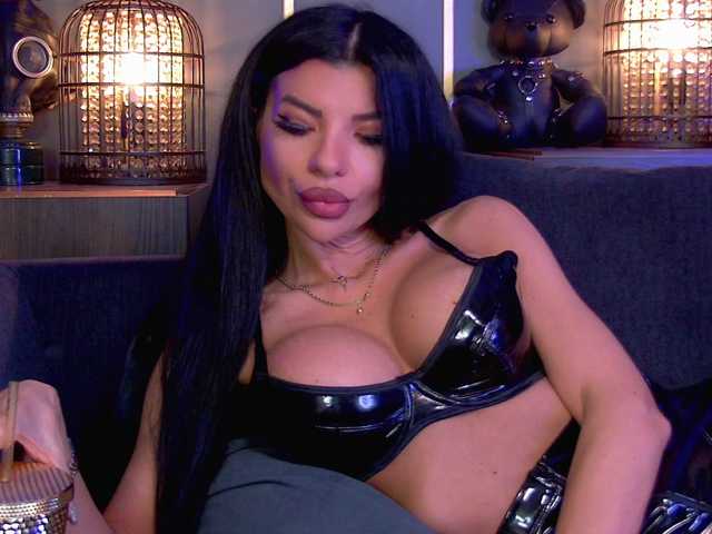 EleniaDevons's BongaCams show and profile