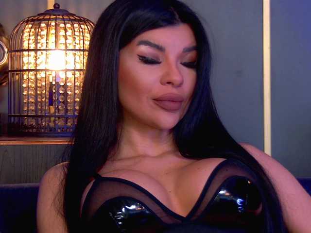 EleniaDevons's BongaCams show and profile