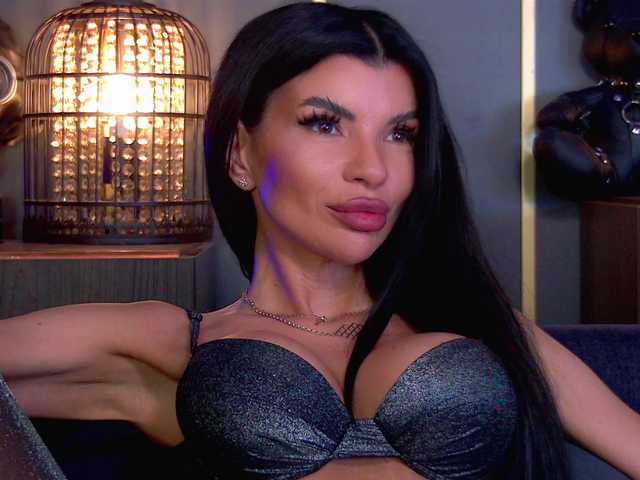 EleniaDevons's BongaCams show and profile