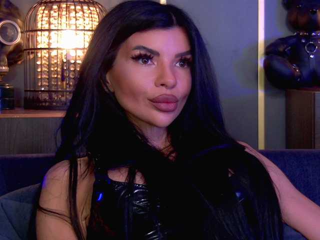 EleniaDevons's BongaCams show and profile