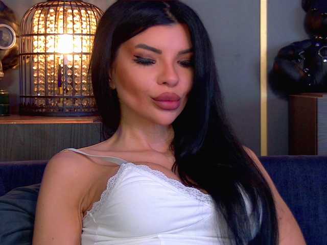 EleniaDevons's BongaCams show and profile