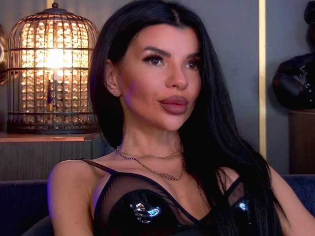 EleniaDevons's BongaCams show and profile