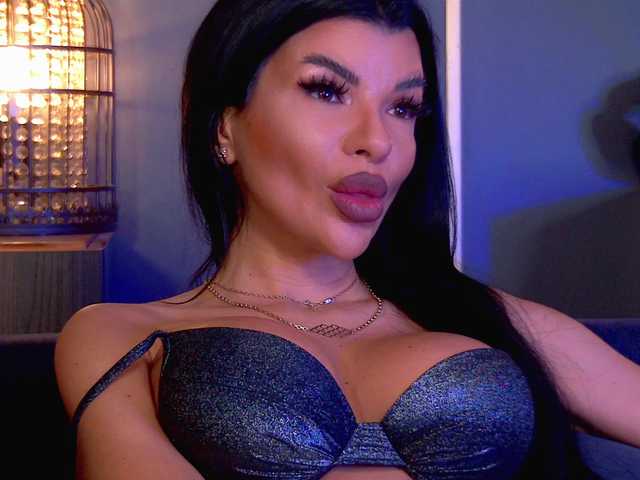 EleniaDevons's BongaCams show and profile