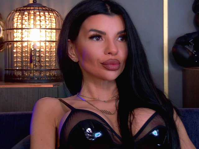 EleniaDevons's BongaCams show and profile