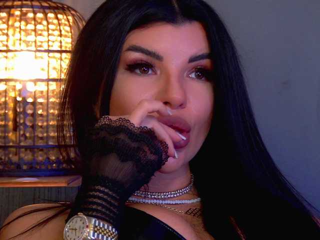 EleniaDevons's BongaCams show and profile