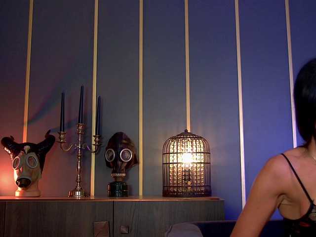 Sex chat gratuit in direct cu EleniaDevons pe BongaCams