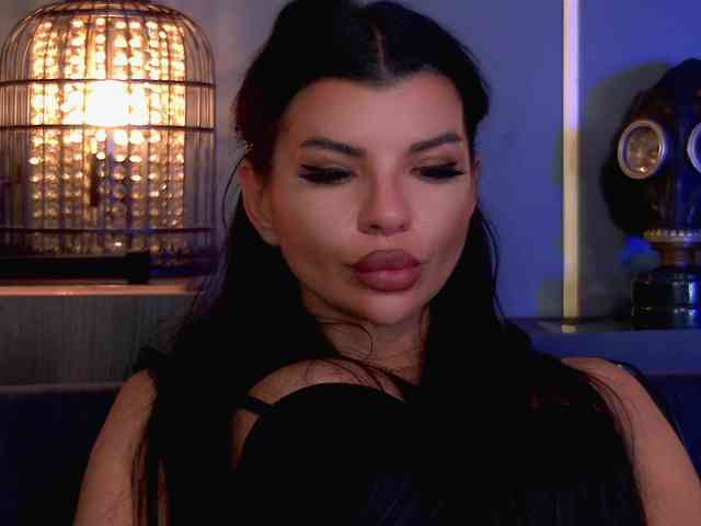 EleniaDevons webcam