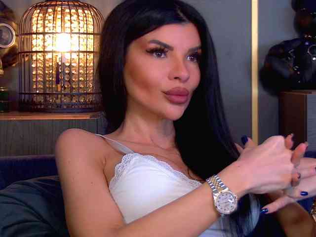 chat cam EleniaDevons