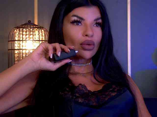 EleniaDevons webcam