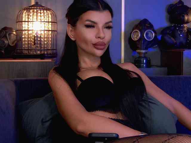 EleniaDevons