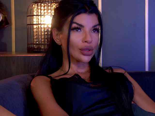EleniaDevons webcam