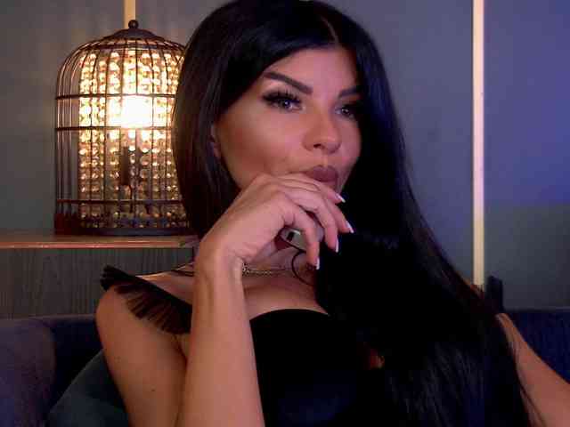 EleniaDevons webcam