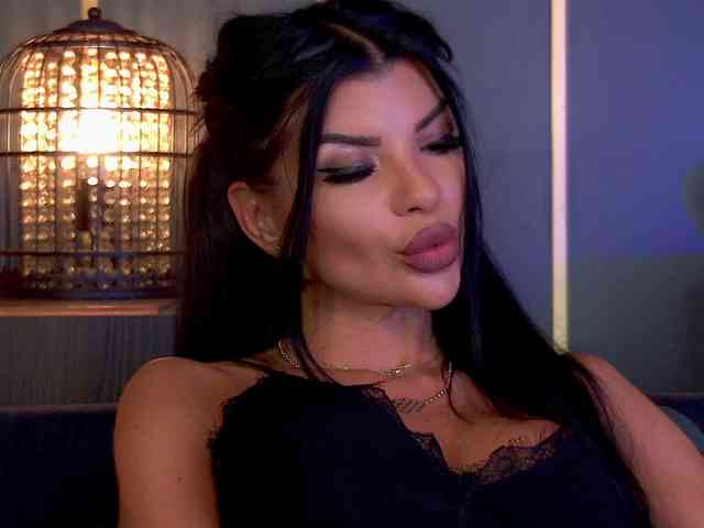 EleniaDevons webcam